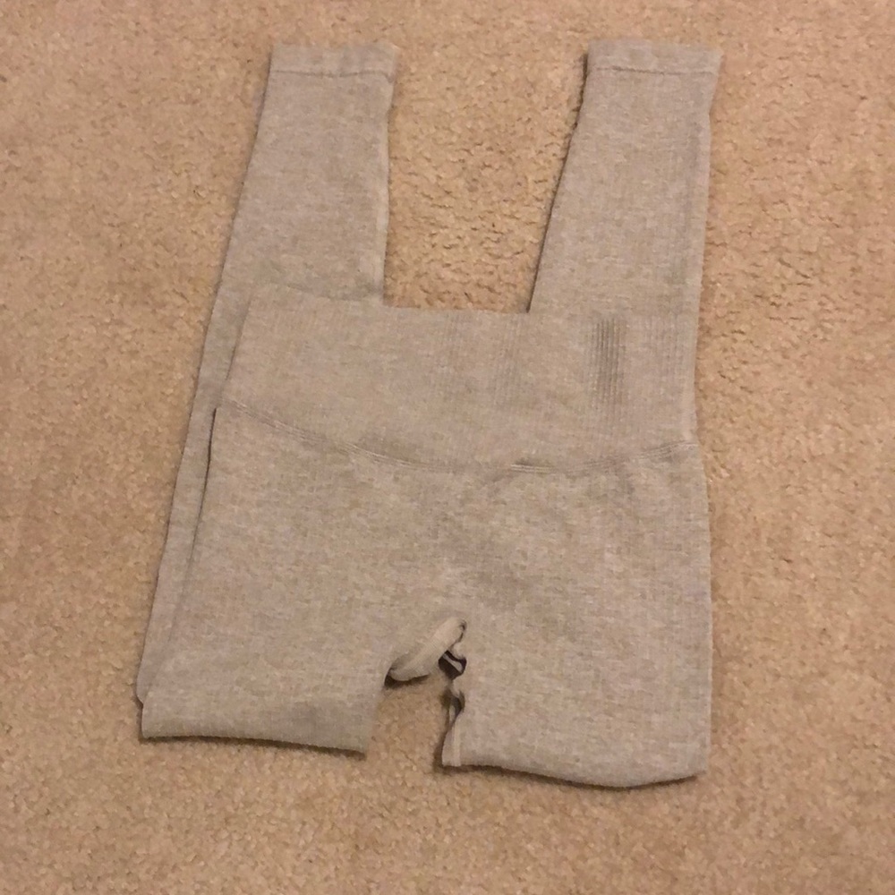 Beige small Amazon leggings